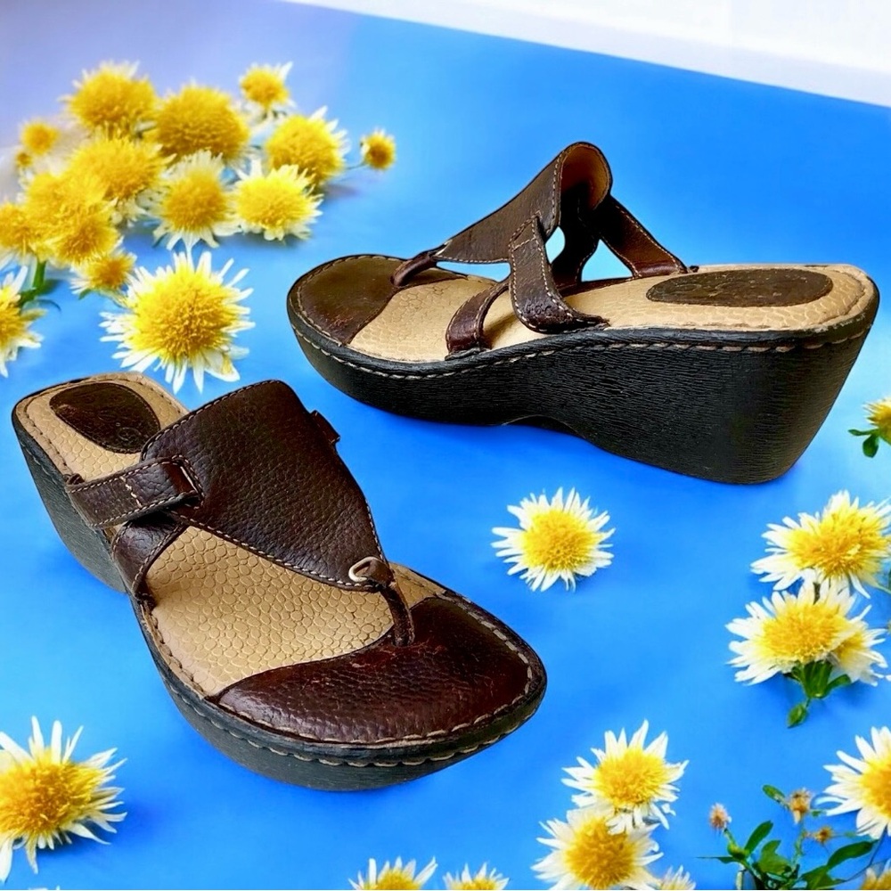 BOC Born Concept THONG Brown Leather Wedge Sandal